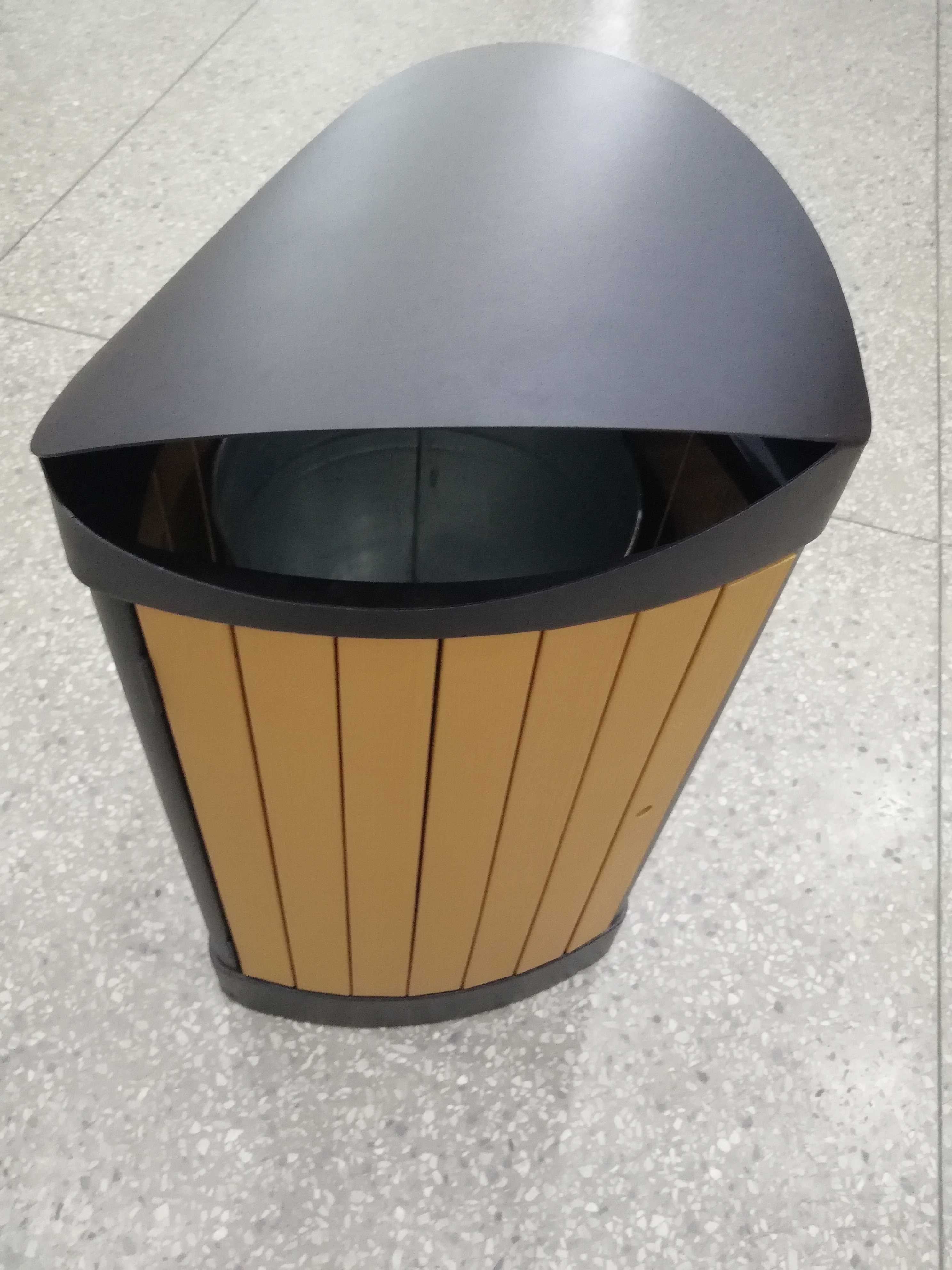 Poubelle extérieure avec bois en plastique HW-534